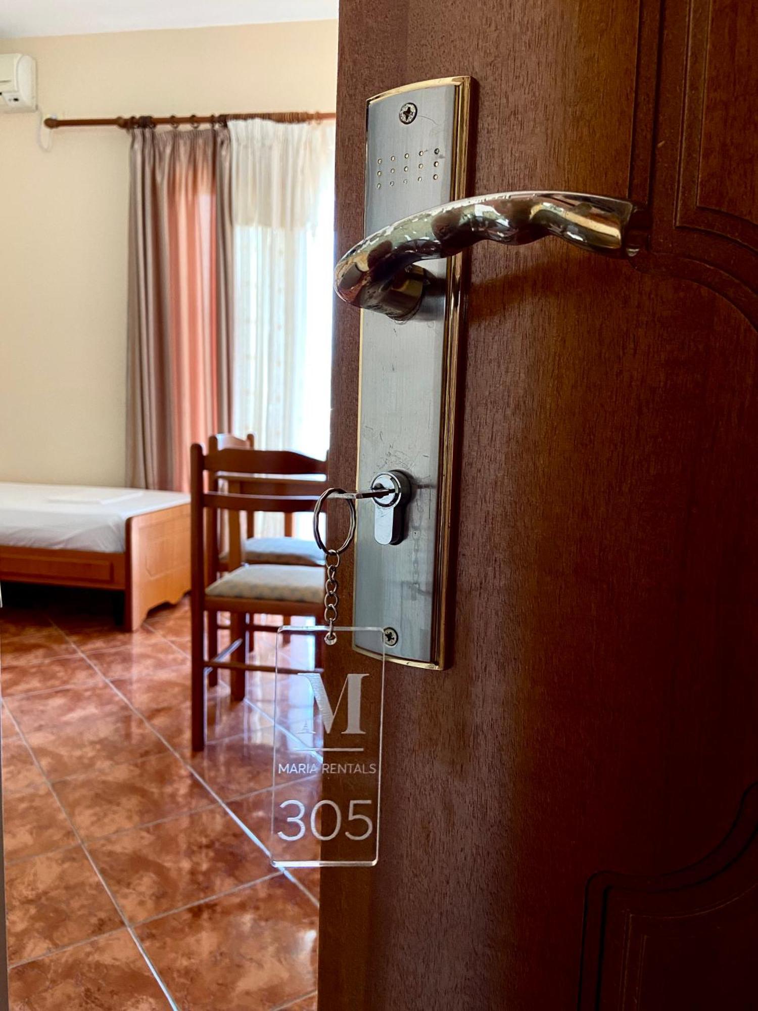 Maria Hotel *